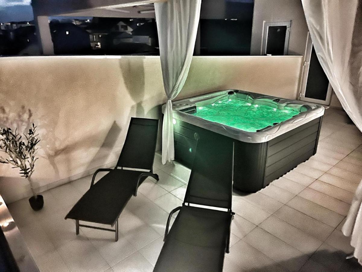 扎达尔Olive Oasis Penthouse With Jacuzzi公寓 外观 照片