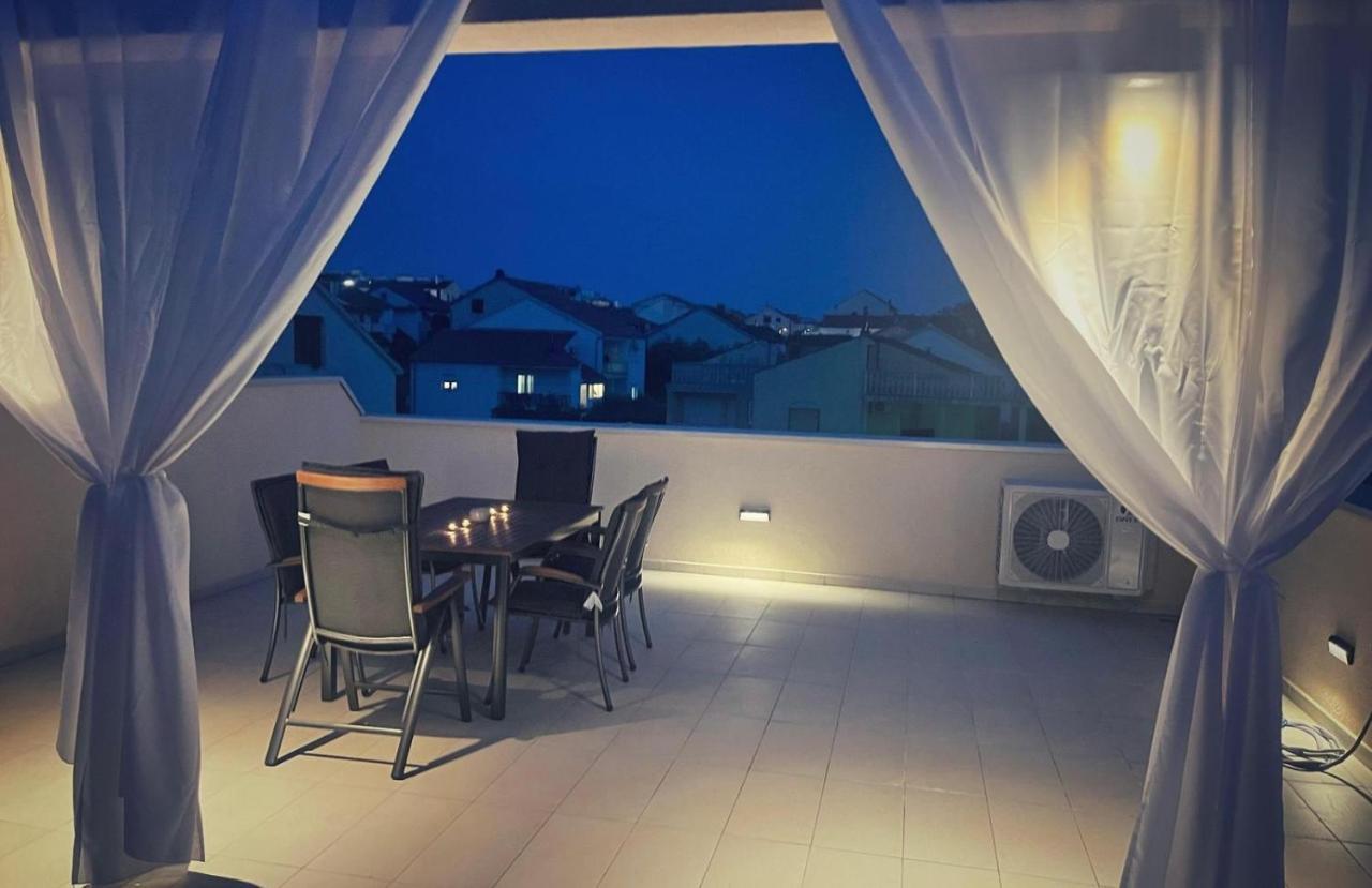 扎达尔Olive Oasis Penthouse With Jacuzzi公寓 外观 照片